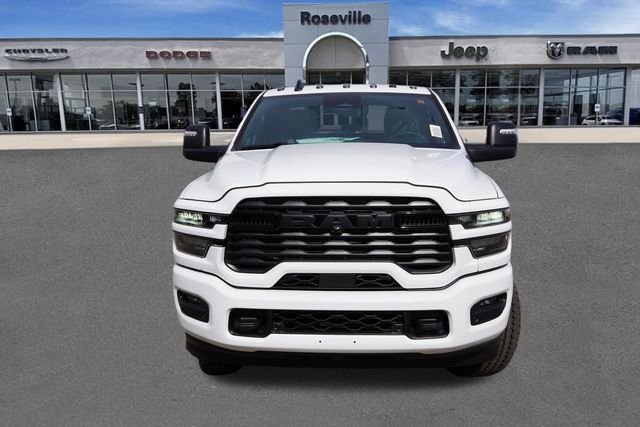 New 2027 Bright White Clear-Coat Exterior Paint RAM Big Horn image 8