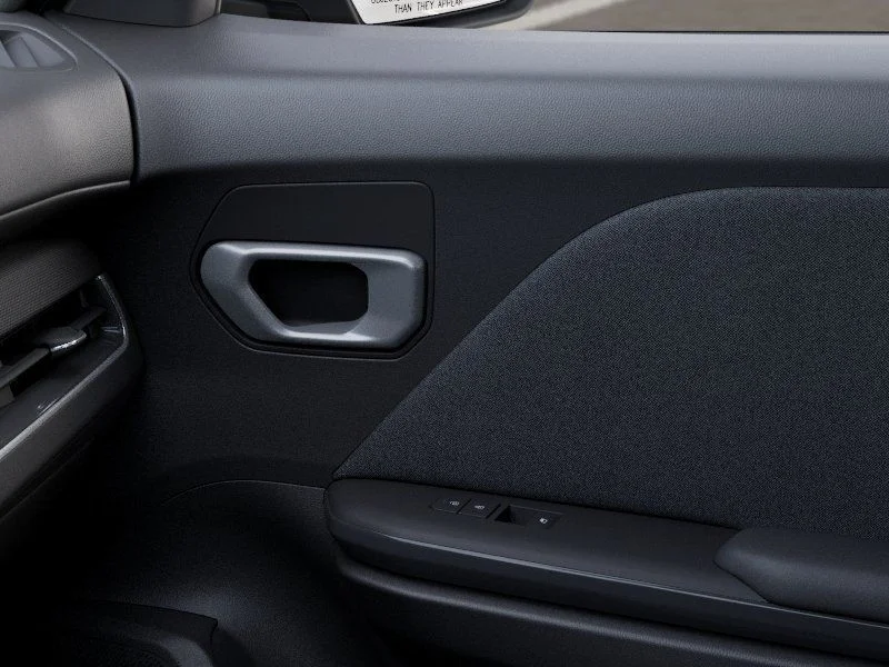 New 2026 Snow White Pearl Kia LXS image 25
