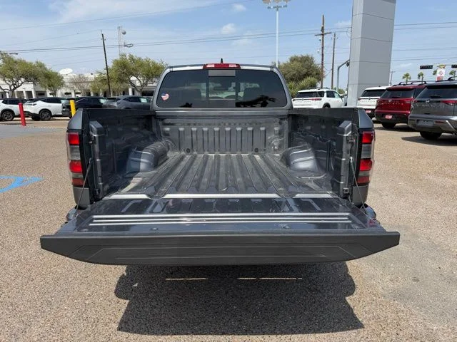 2025 Nissan Frontier SV - Photo 9