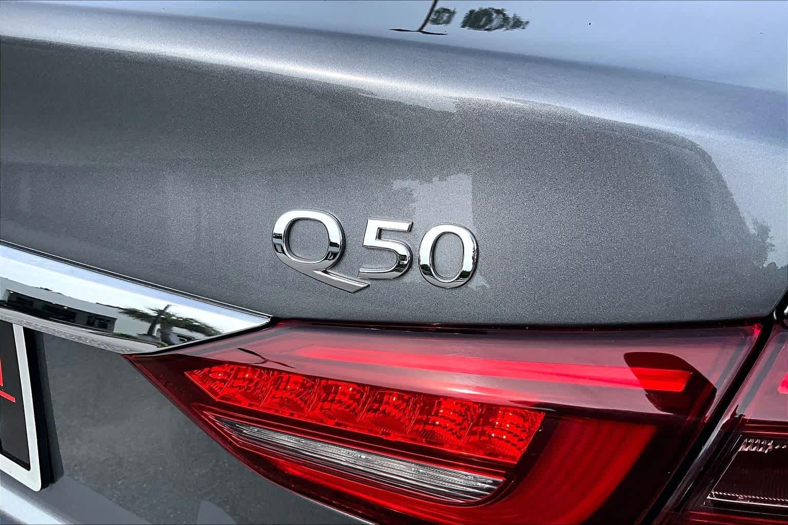 Used 2020 Graphite Shadow INFINITI 3.0t LUXE image 30