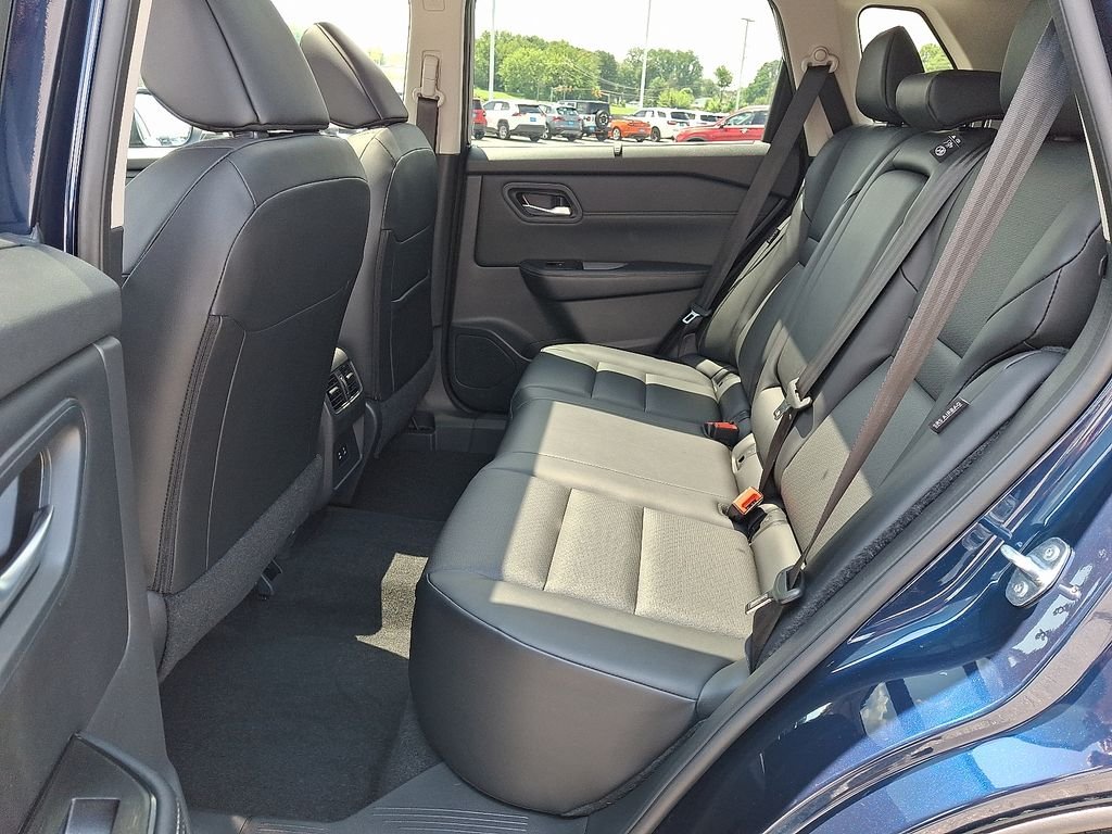 Used 2025 Blue Nissan SV image 11