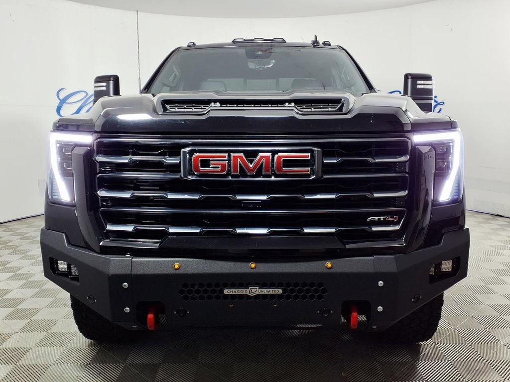 Used 2024 Onyx Black GMC AT4 image 3