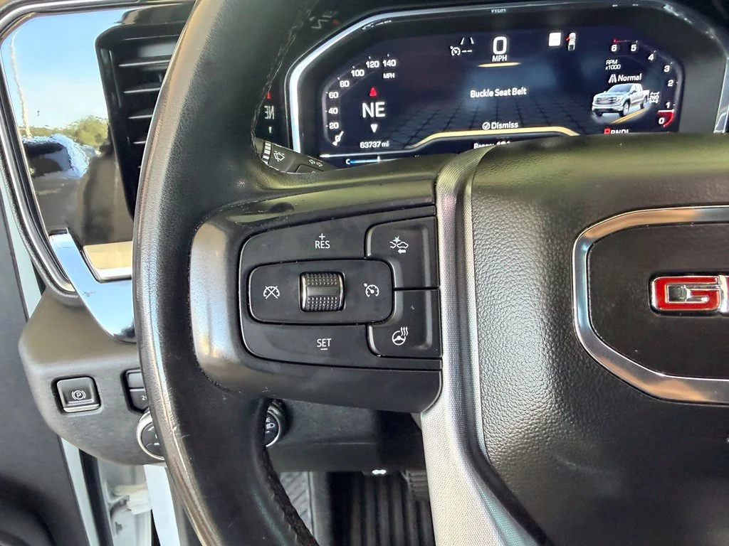 Used 2023 White GMC Elevation image 20