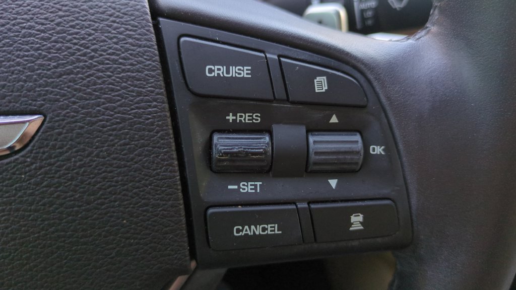 Used 2017 Black Genesis 3.8 image 22