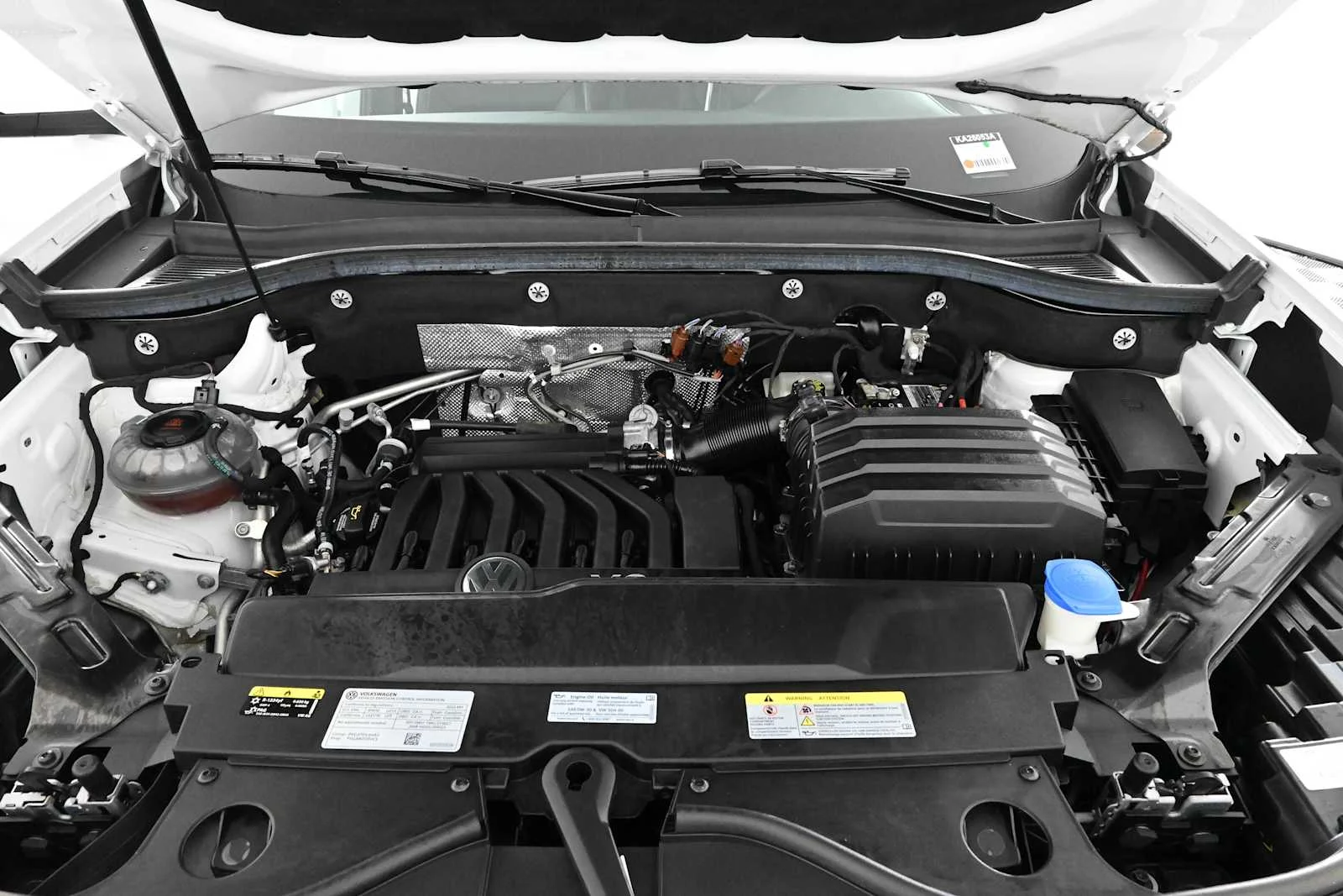 Certified Used 2023 Pure White Volkswagen 3.6L V6 SE w/Technology image 31