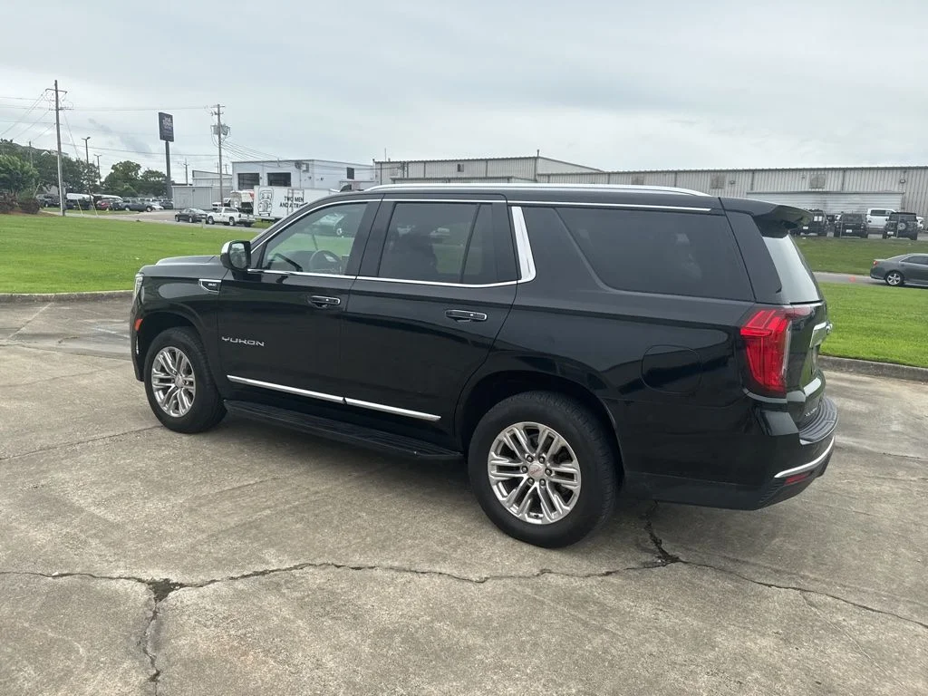 Used 2023 Onyx Black GMC SLT image 12