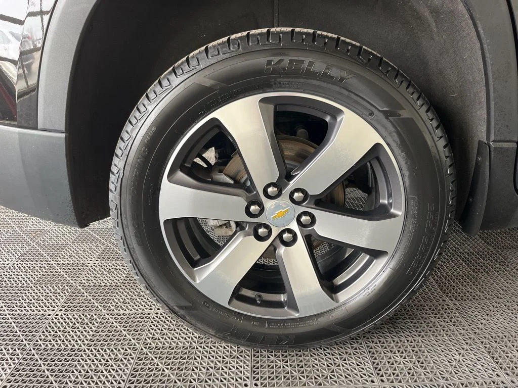 Used 2023 Black Chevrolet LT Leather image 24