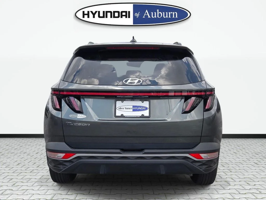 Used 2023 Gray Hyundai SEL image 6
