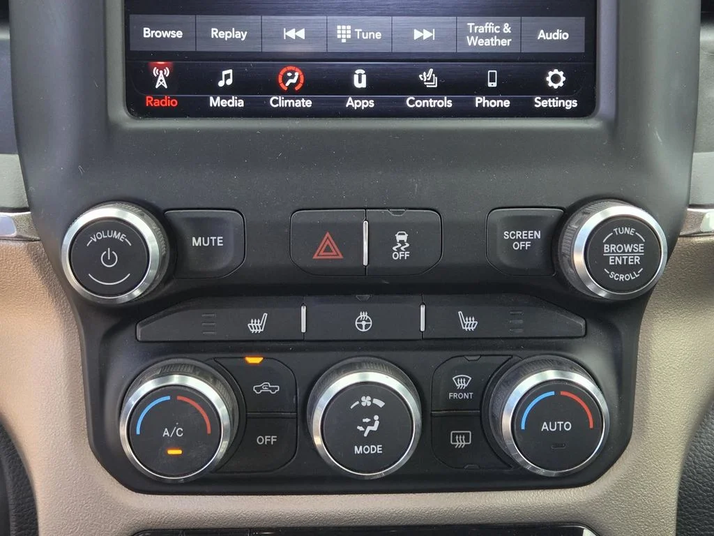 Used 2019 Black Ram Laramie image 29