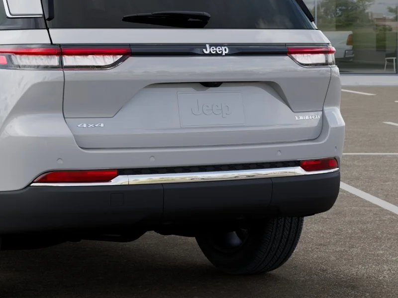 New 2026 Bright White Clear-Coat Exterior Paint Jeep Limited image 13