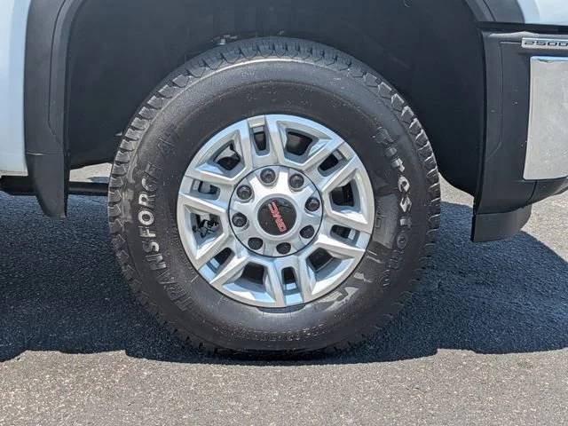 New 2025 Summit White GMC Pro image 11