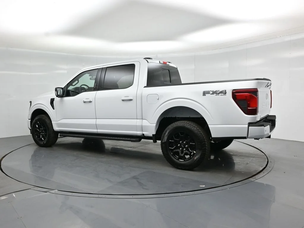 New 2026 Oxford White Ford XLT image 6