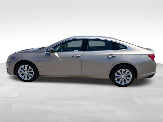 Used 2024 Gray Chevrolet LT image 4