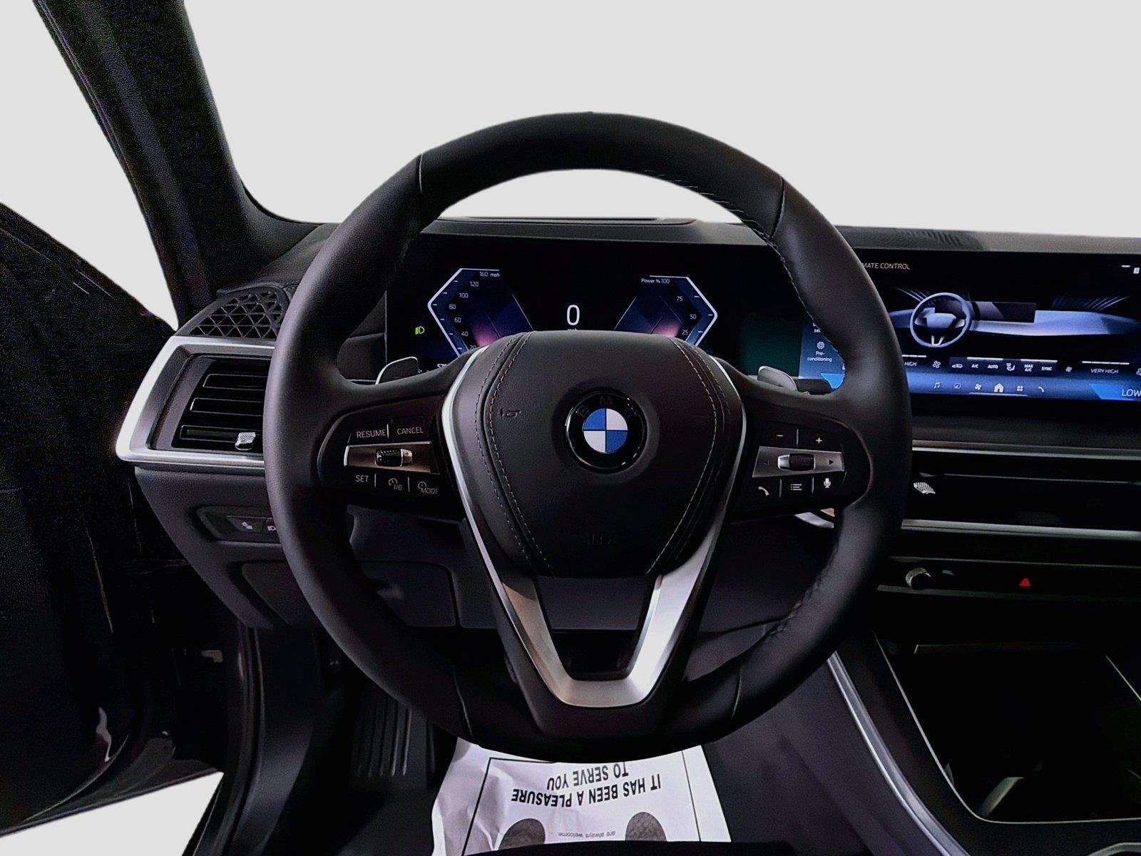 New 2026 Dravit Grey Metallic BMW sDrive40i image 10