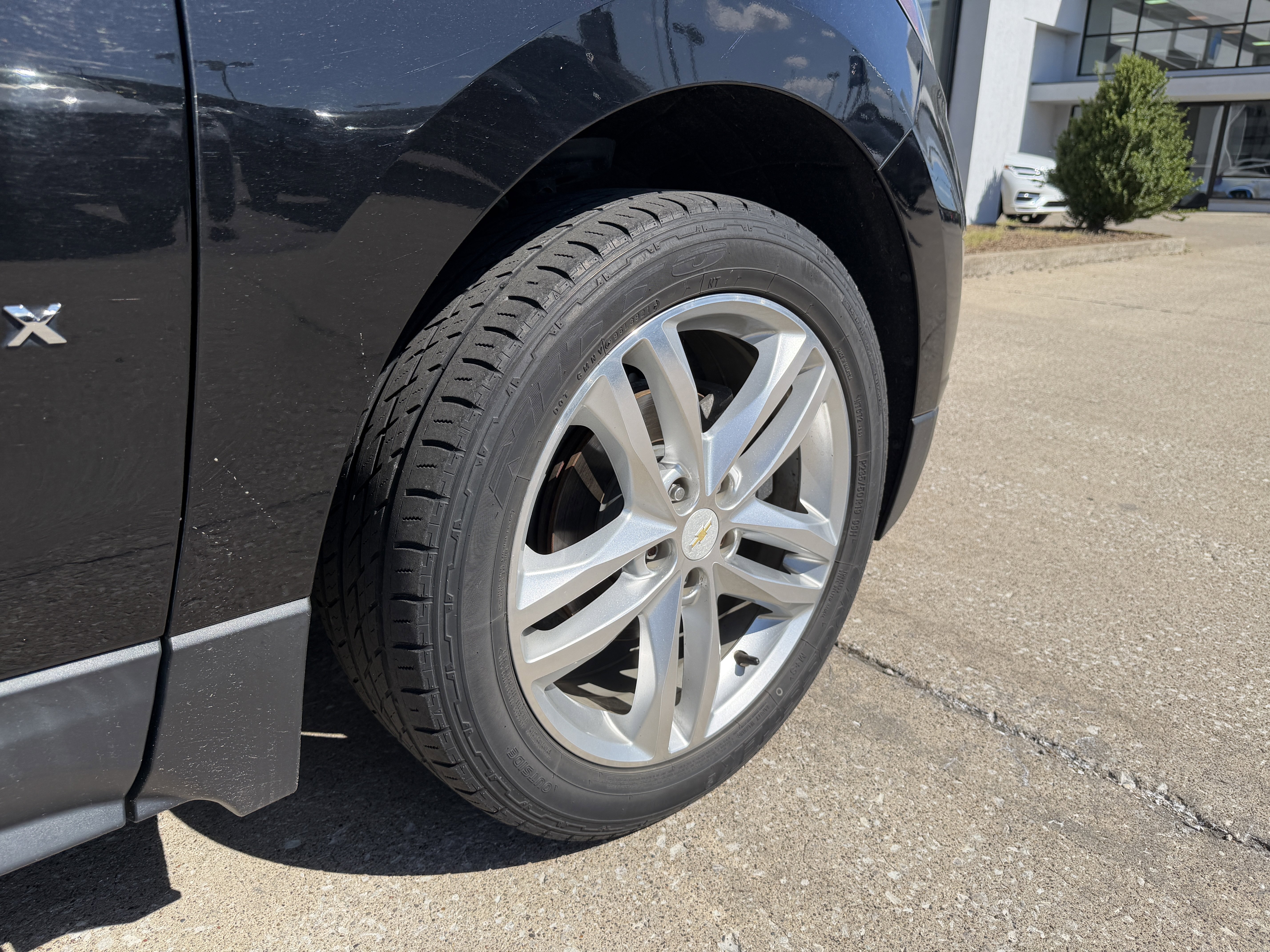 Used 2018 Mosaic Black Metallic Chevrolet Premier image 21