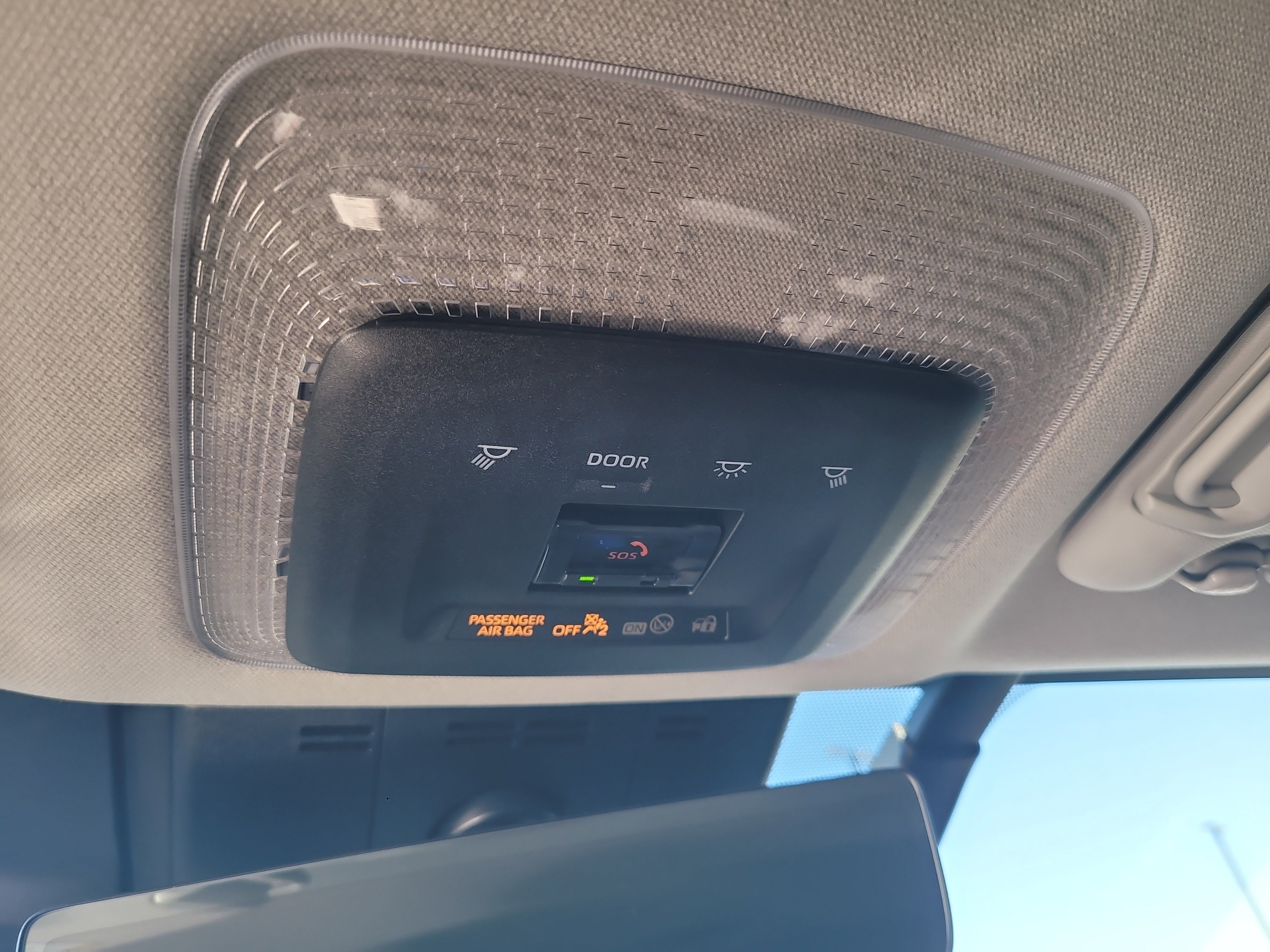 New 2026 Wind Chill Pearl <sup>1</sup> Toyota  XSE Premium image 22