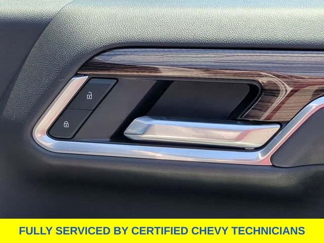 Used 2025 White Chevrolet LT image 44