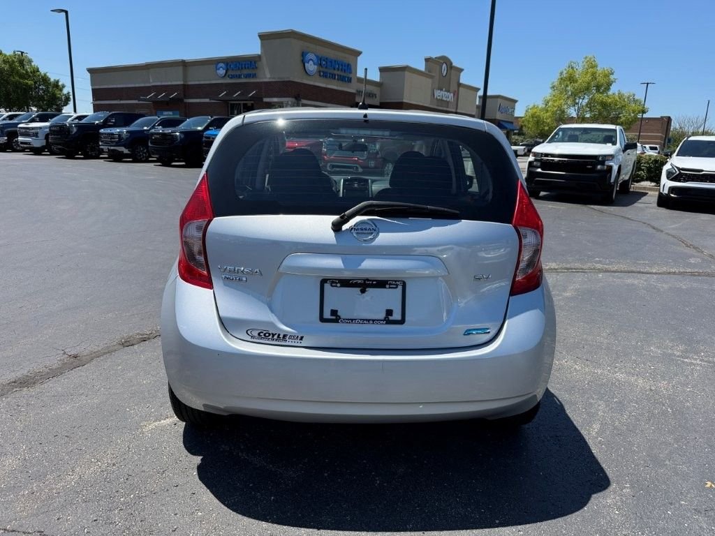 Used 2015 Silver Nissan SV image 5
