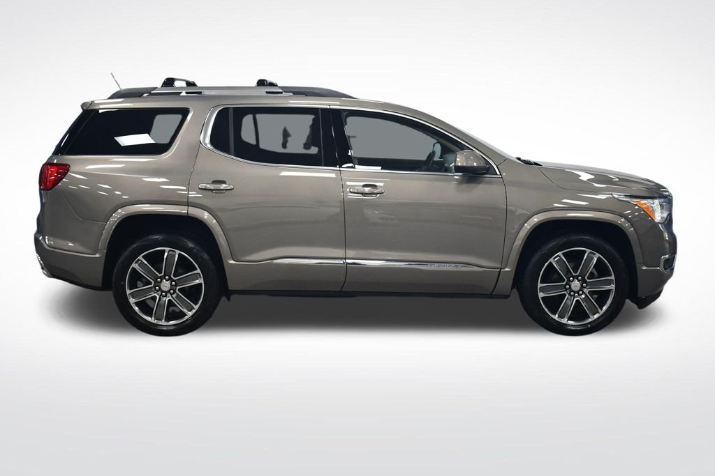 Used 2019 Pepperdust Metallic GMC Denali image 9