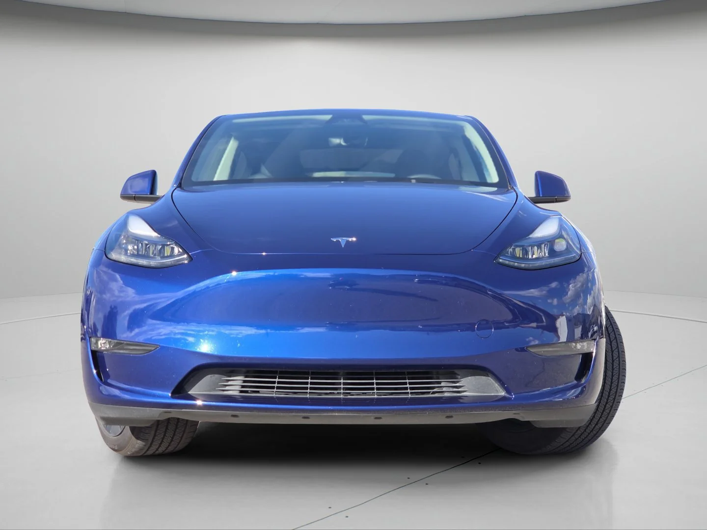 Used 2025 Blue Tesla Long Range image 3