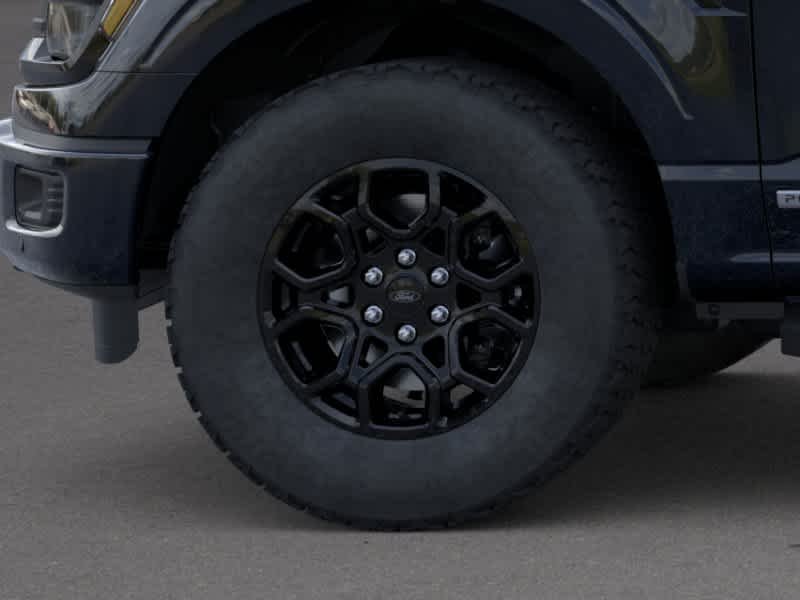 New 2026 Agate Black Metallic Ford XLT image 19