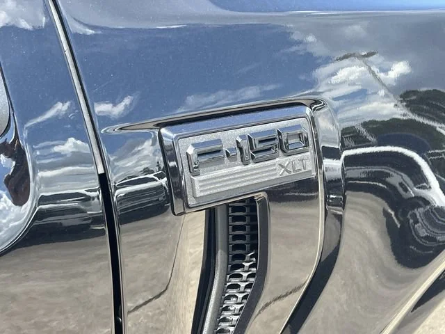 New 2026 Agate Black Metallic Ford XLT image 14