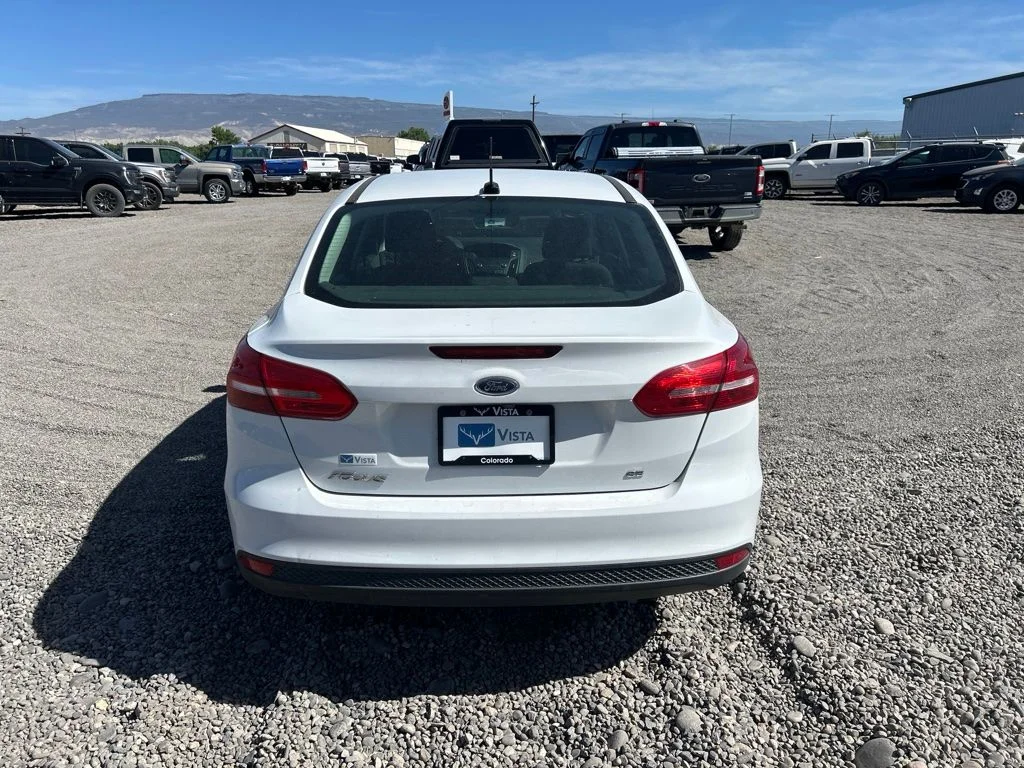Used 2018 White Ford SE image 6