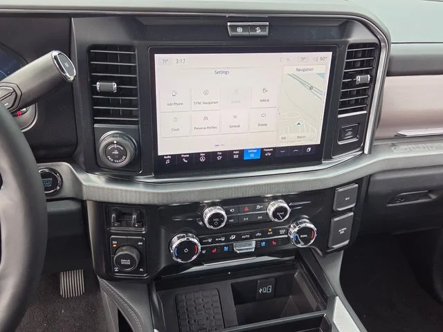 New 2026 Star White Metallic Tri-Coat Ford F-250® Platinum® image 17