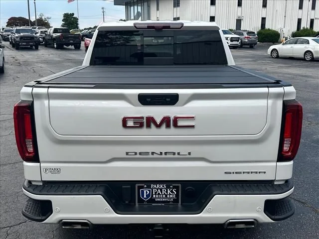 Used 2024 White GMC Denali image 10