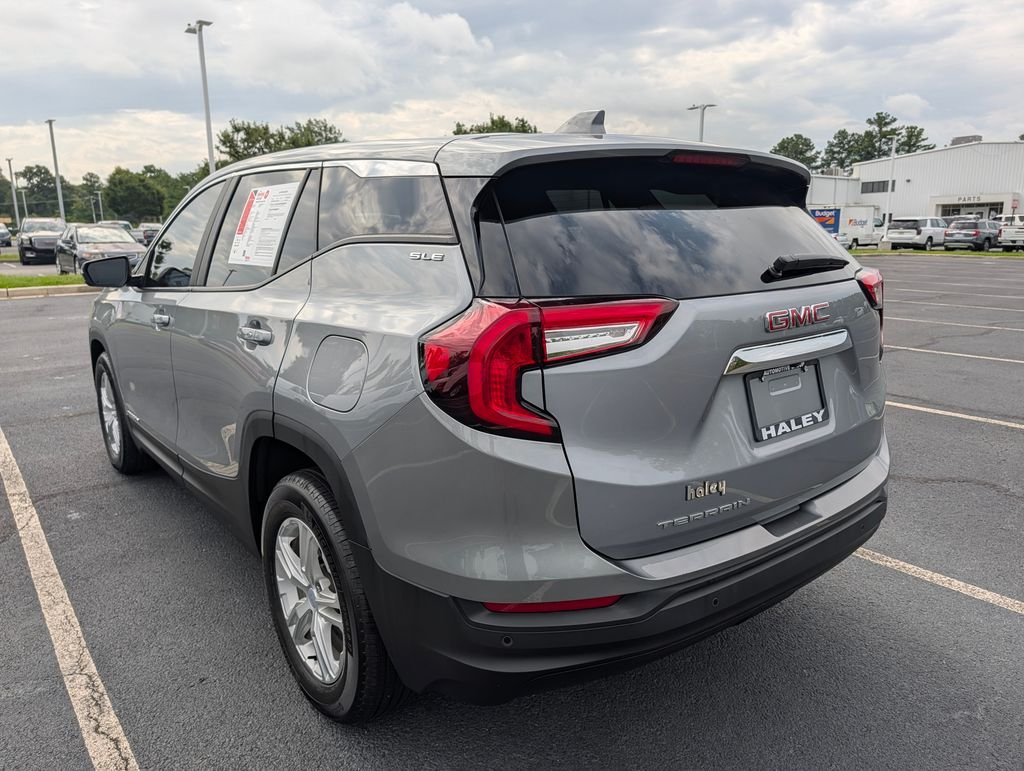 Used 2024 Silver GMC SLE image 24