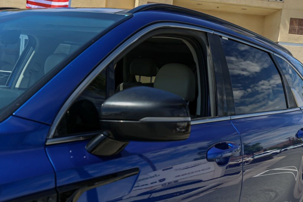Used 2023 Blue Kia S image 12