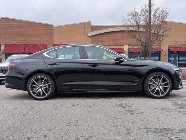 Used 2026 Black Genesis 2.5T image 8