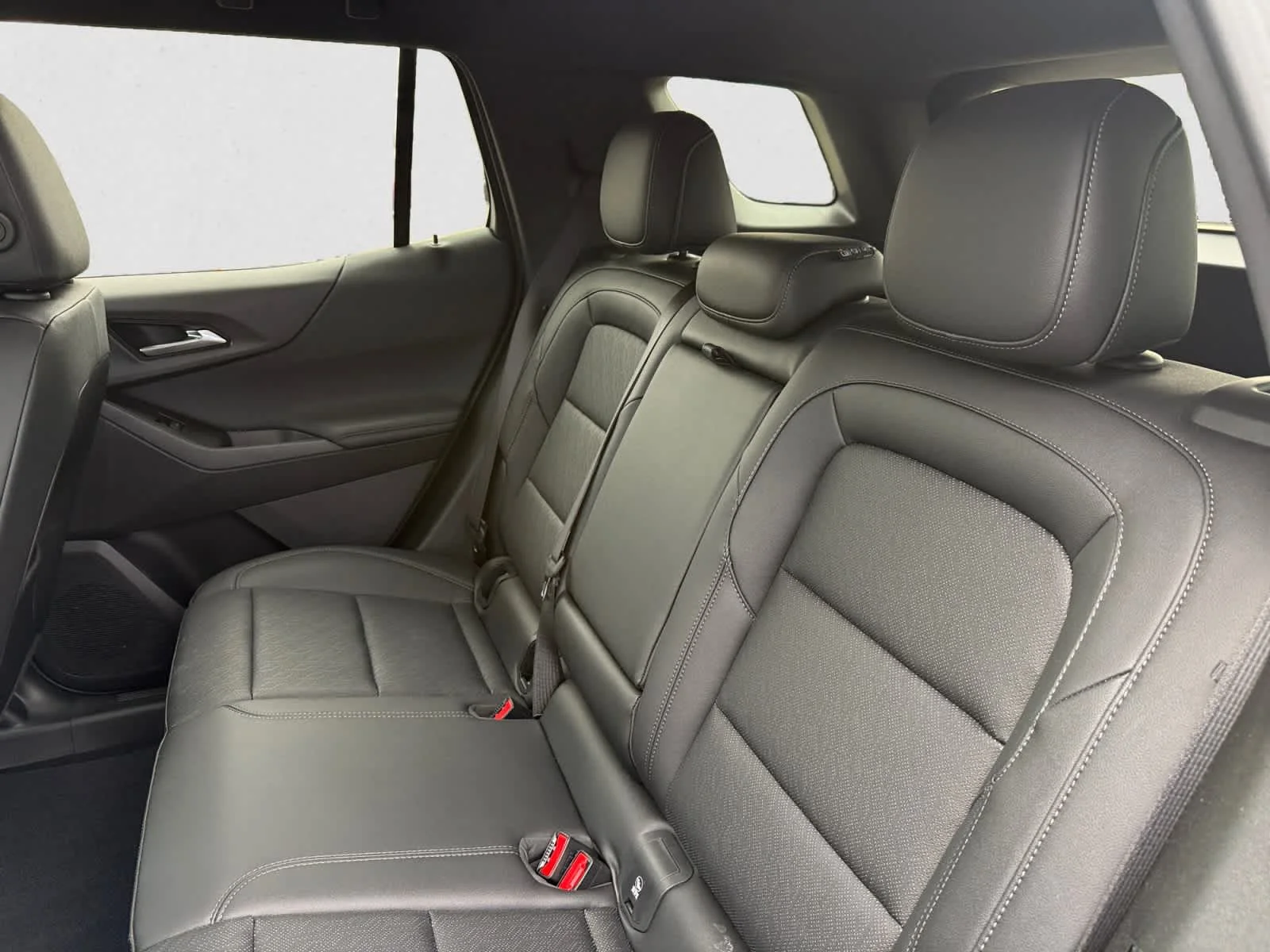 Used 2026 Mosaic Black Metallic Chevrolet AWD LT image 20