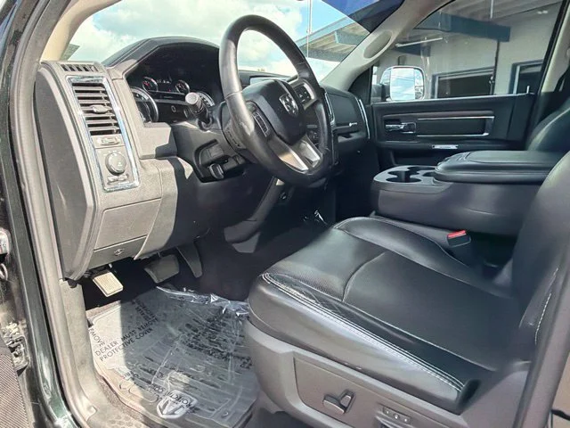 Used 2017 Black Forest Green Pearlcoat Ram Laramie image 19