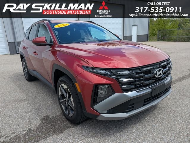 Used 2025 Red Hyundai SEL image 3