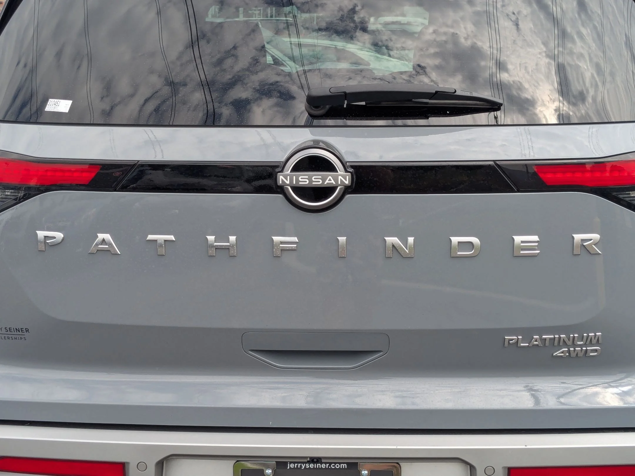 Used 2024 Boulder Gray Pearl Nissan Platinum image 13