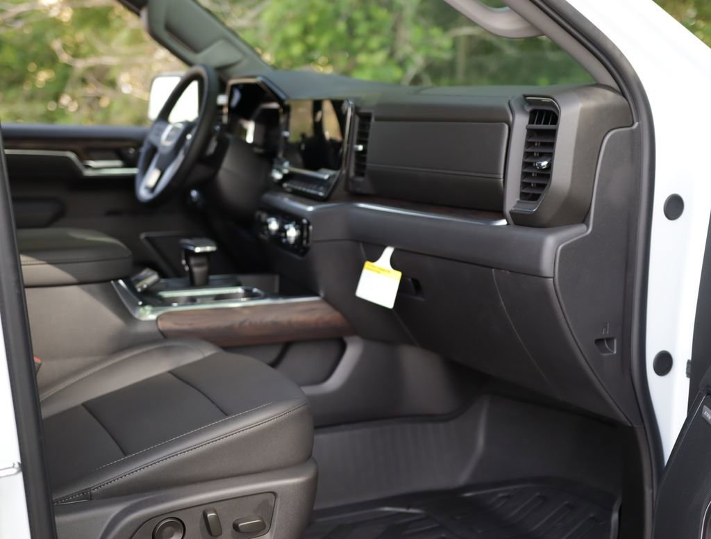 New 2026 Glacier White Tricoat GMC SLT image 33