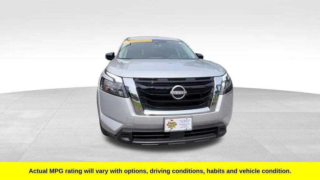 Used 2025 Brilliant Silver Metallic Nissan S image 9