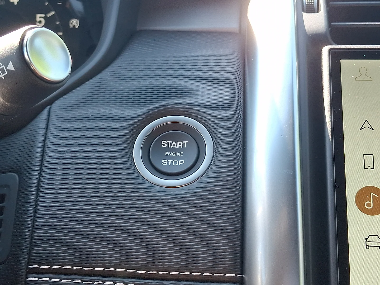 New 2026 Fuji White Land Rover Gemini Edition image 20
