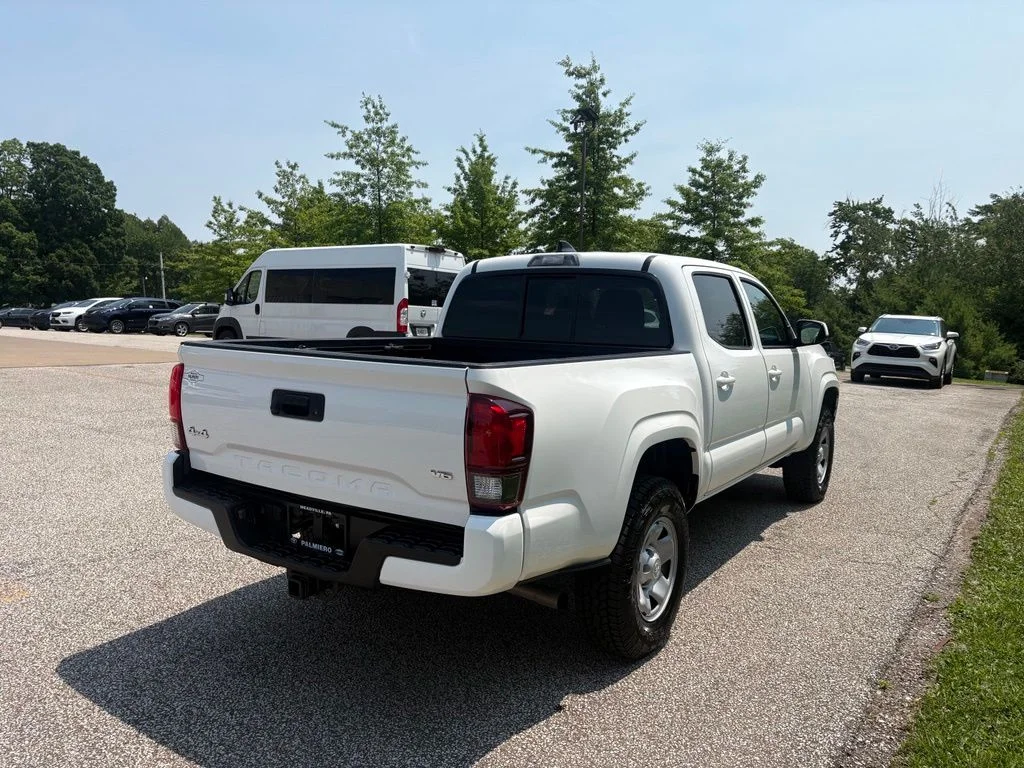 Certified Used 2022 White Toyota SR image 6