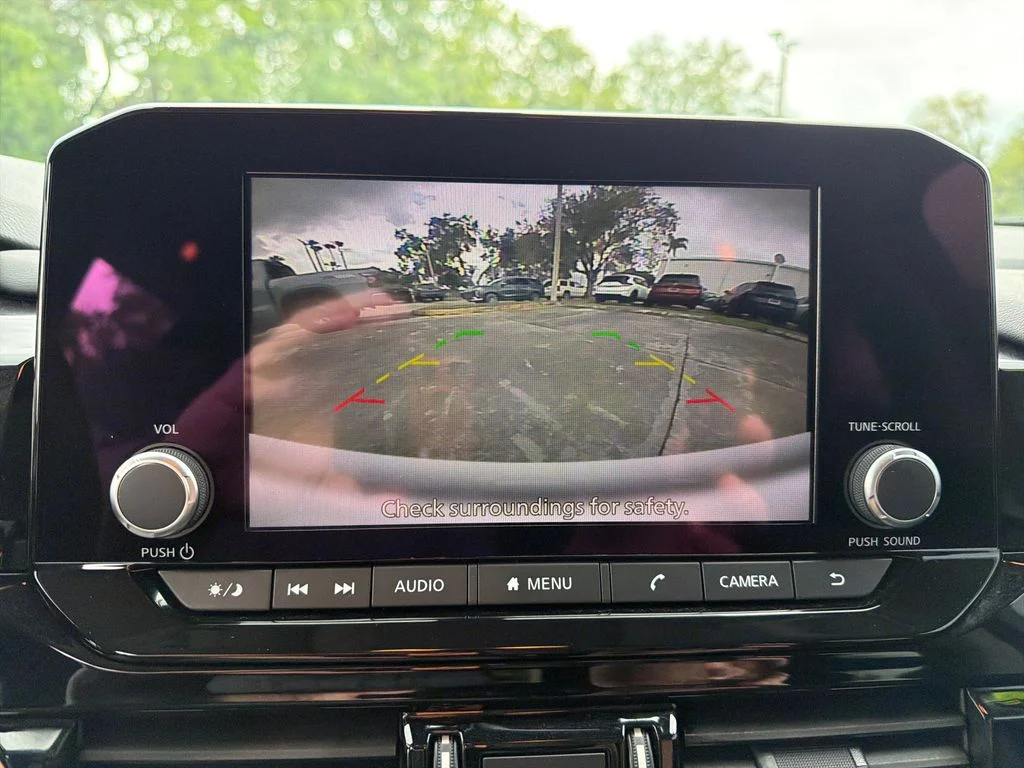 2023 Nissan Pathfinder SV - Photo 27