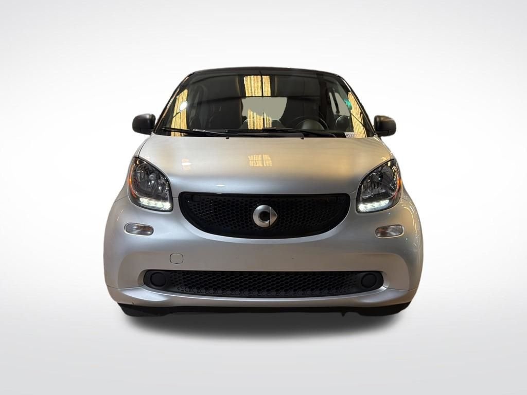 Used 2018 smart fortwo passion with VIN WMEFJ9BA1JK283419 for sale in Roswell, GA