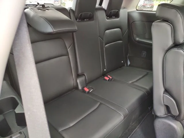 2025 Nissan Pathfinder SL - Photo 23
