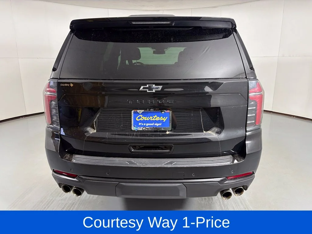Used 2025 Black Chevrolet Z71 image 9