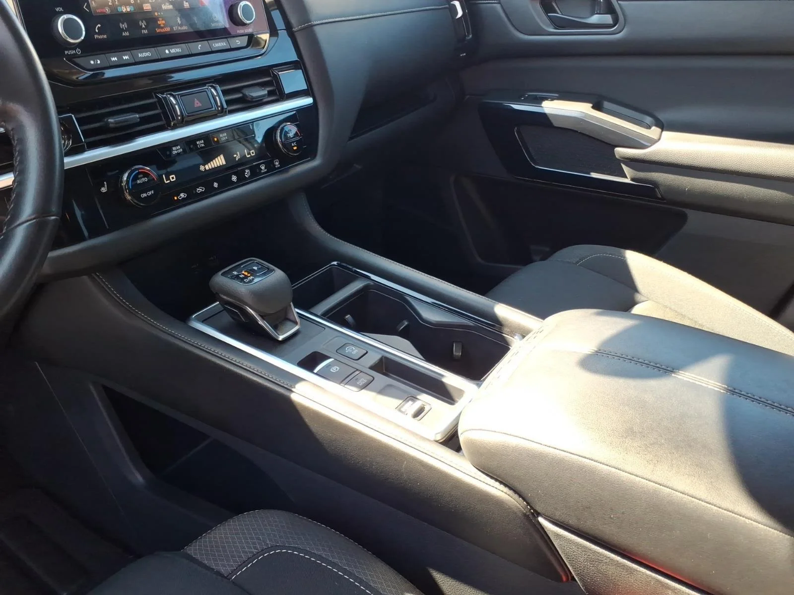 Used 2024 Super Black Nissan SV image 21