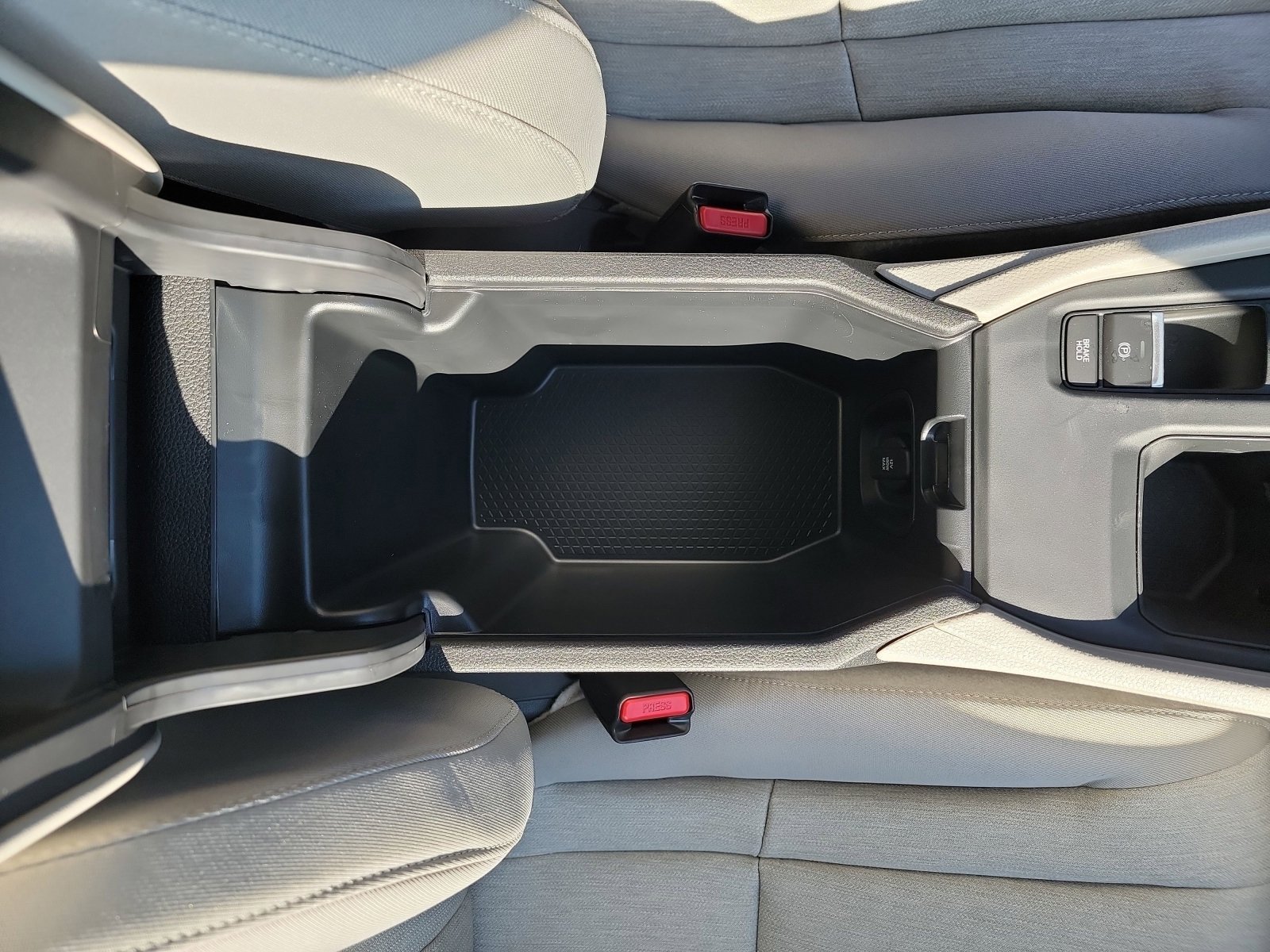 New 2026 Platinum White Pearl Honda SE image 23