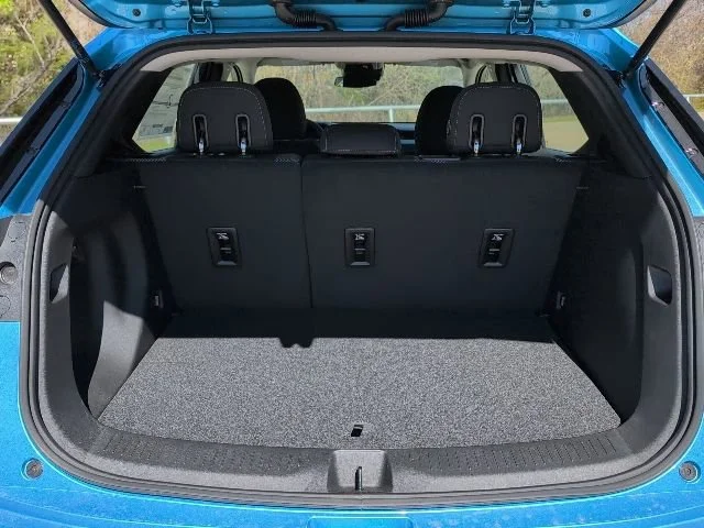 New 2027 Marina Blue Metallic Chevrolet LT image 9