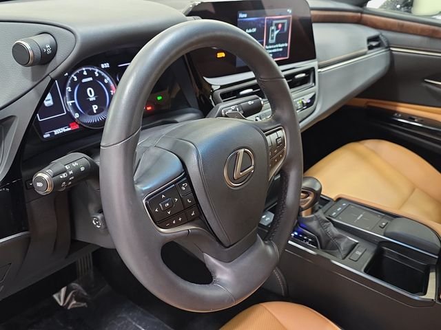 Used 2022 Iridium Lexus 350 image 14
