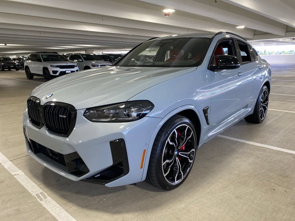 Used 2025 Brooklyn Grey Metallic BMW  image 1