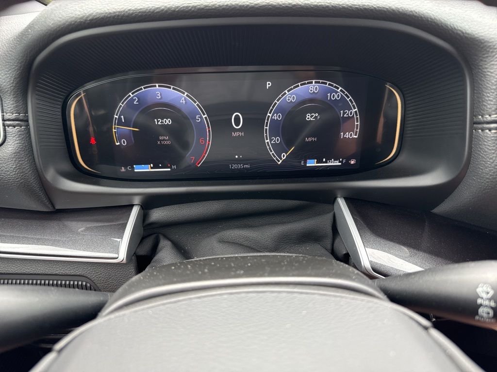 Used 2024 Black Jeep Base image 18